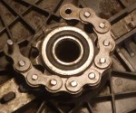 Peugeot 102 front sprocket with original rubber rings. 415H chain does not mesh.