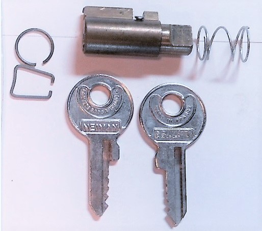 thumbnail image 2 of Aluminum Ignition Lock With 2 Keys For Puch, Zündapp, Hercules, Sachs, Kreidler, KTM Mopeds 2 of 5